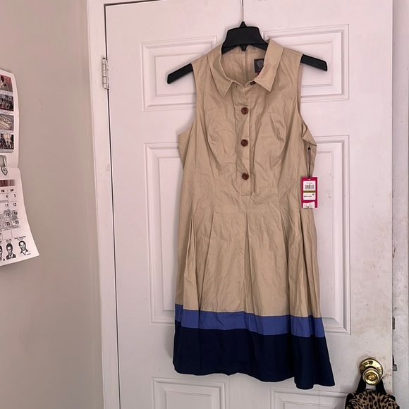 Vince Camuto Dresses & Skirts - Vince camuto khaki button up dress
